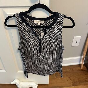 LOFT Monochrome Chevron Sleeveless Blouse